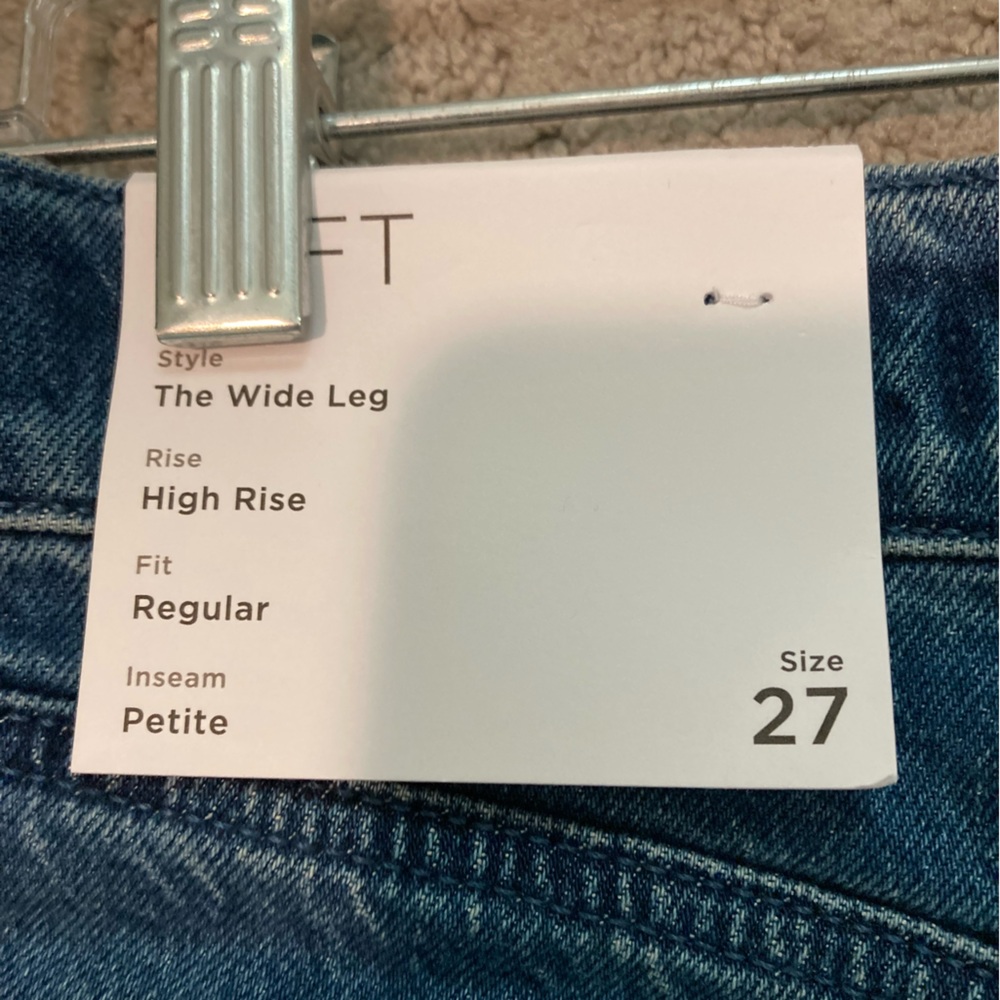 LOFT Petite Sailor High Rise Wide Leg Crop Jeans in Vintage Indigo Wash (4/27P) - Picture 8 of 8